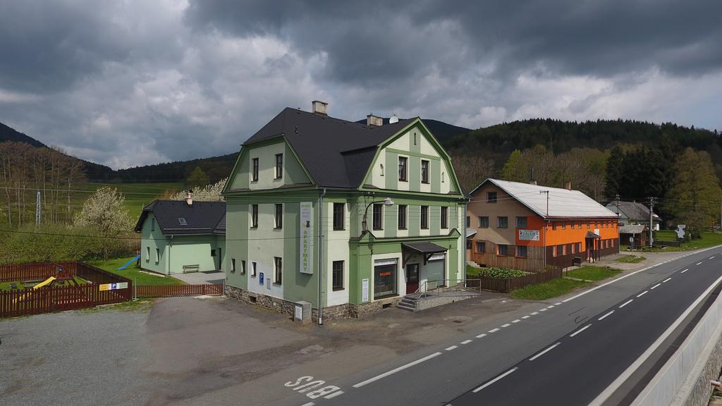 Apartmanove Ubytovani V Koutech Loučná nad Desnou Exterior foto