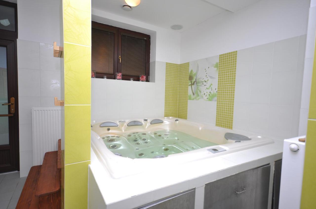 Apartmanove Ubytovani V Koutech Loučná nad Desnou Exterior foto